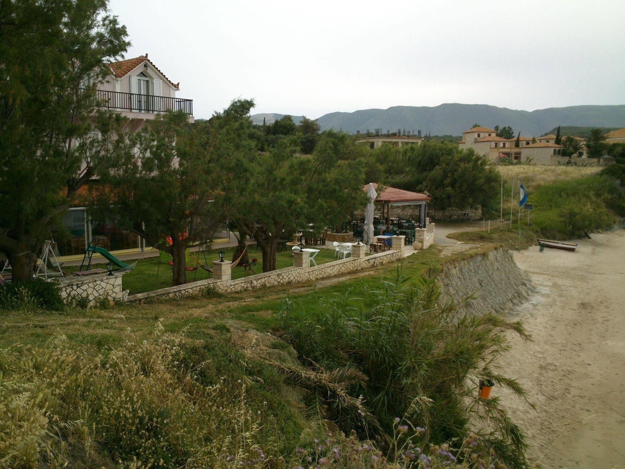 Kavos Psarou Studios & Apartments Extérieur photo